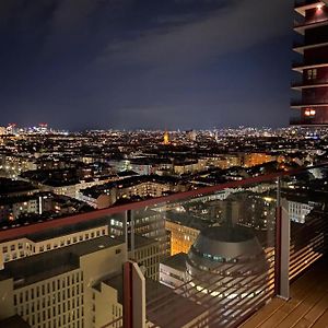 Triiiple Suites Level 22 Mit Balkon Und Tiefgarage