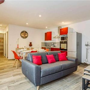 Appartement à 2 Chambres à Coucher