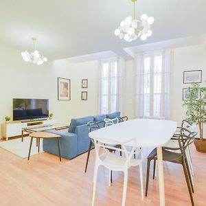 Appartement à 3 Chambres à Coucher