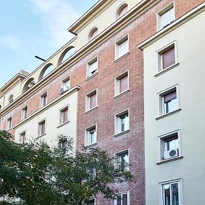 Appartement à 3 Chambres à Coucher