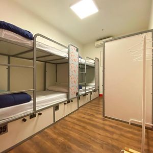 Dormitory Room Mixed