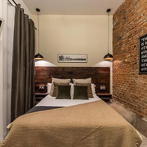 Chambre Budgétée Lit King-Size