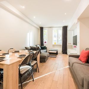 Appartement à 2 Chambres à Coucher