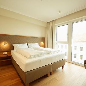 Appartement Grand à 1 Chambre à Coucher