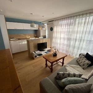 Studio 30 M2 Hyper centre, Neuf, Parking Gratuit, 3 Étoiles