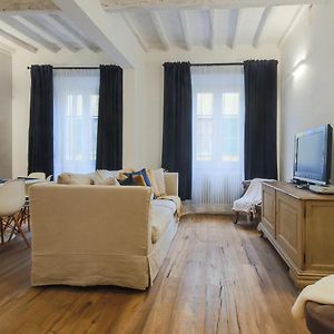 Appartement à 2 Chambres à Coucher
