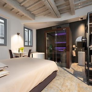 F1RST Suite Apartment&SPA