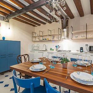 San Silvestro House