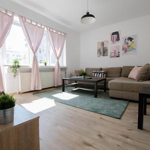 Appartement à 2 Chambres à Coucher