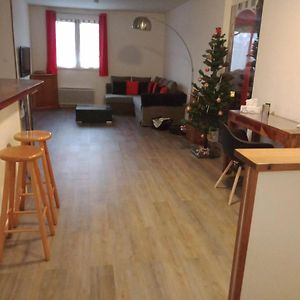 Appartement à 2 Chambres à Coucher