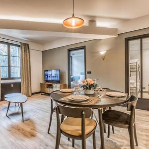 Majestic Broadway - 4 Star Apartment With Spectacular Views