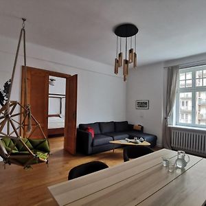 Appartement à 2 Chambres à Coucher