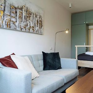 Sunny Modern Studio - Cismigiu Park & Old Town