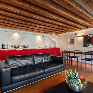 Appartement à 3 Chambres à Coucher