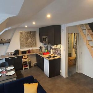 Appartement à 2 Chambres à Coucher