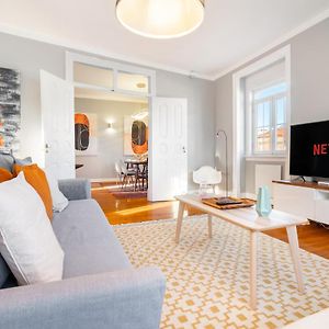 Appartement à 3 Chambres à Coucher