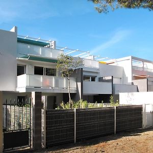 Apartment Les Pins Parasols - AGL350