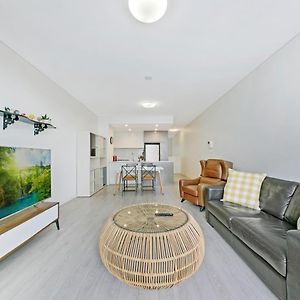 Kozyguru Mascot 2 Bed Apt Free Double-Parking Nma629