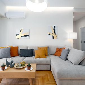 Appartement à 3 Chambres à Coucher