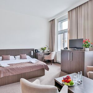 Apartments Embassy By Lh