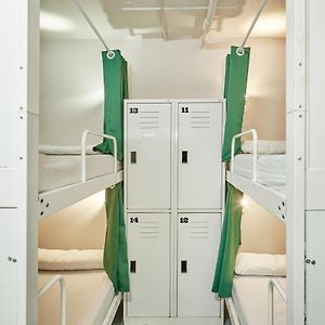 Dormitory Room Mixed