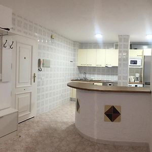 Appartement à 3 Chambres à Coucher