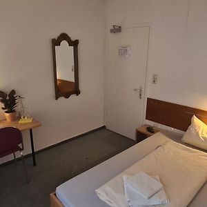 Chambre Standarde Simple