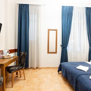 Chambre Annexée Double Économique