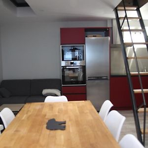 Appartement à 3 Chambres à Coucher