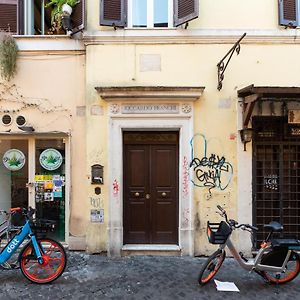 Iflat Magic Apartment In The Heart Of Trastevere