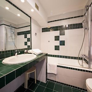 Chambre Standarde Lit Queen-Size