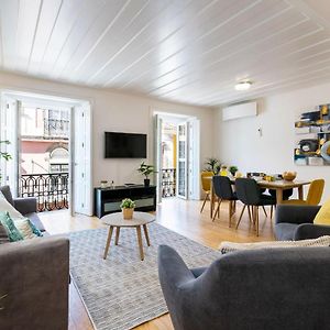 Stunning 2Bdr Apartment In Chiado By Lovelystay