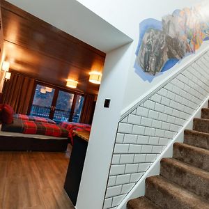 Appartement à 2 Chambres à Coucher