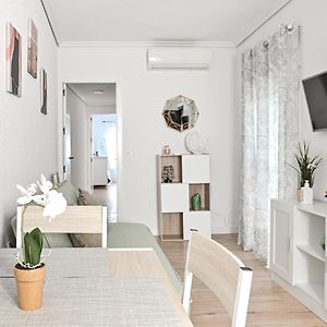 Appartement à 2 Chambres à Coucher