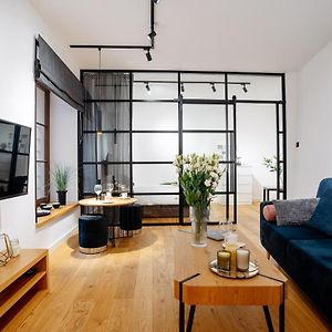Appartement à 2 Chambres à Coucher