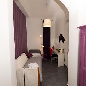 Chambre Économique Lit King-Size