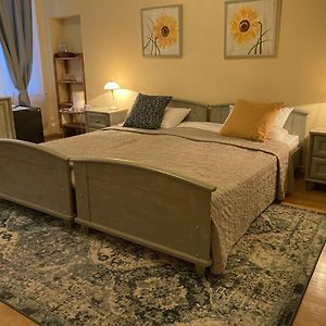 Chambre Confort Lit Queen-Size