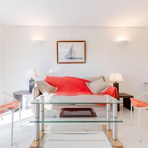 SERRENDY 2 pièces rénové dans domaine privé à la Pointe Croisette