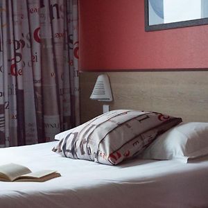 Chambre Double avec Accès aux Personnes Handicapées