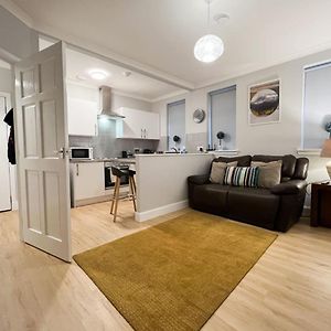 Glasgow 2 Bedroom Apartment