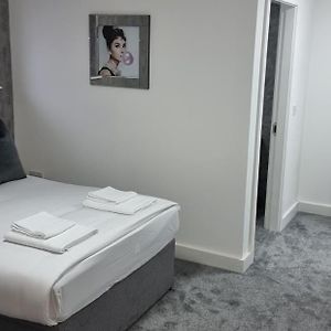Chambre Standarde Lit Queen-Size
