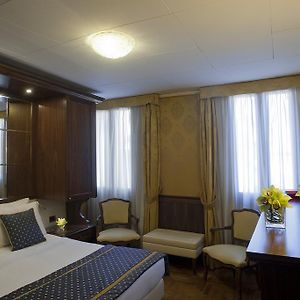 Chambre Standarde Lit King-Size