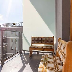 Appartement à 3 Chambres à Coucher