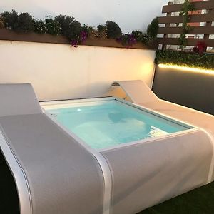 Appartement à 2 Chambres à Coucher