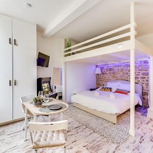 Appartement à 2 Chambres à Coucher