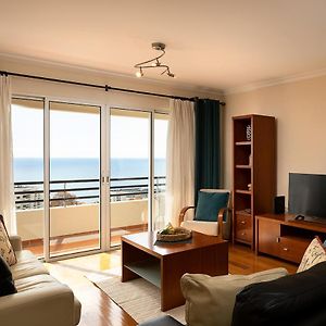 Appartement à 3 Chambres à Coucher