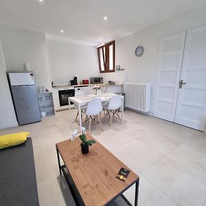Appartement à 3 Chambres à Coucher