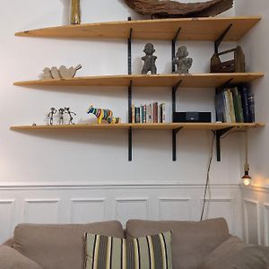 Private Acces To The All Flat. Charming Parisian.