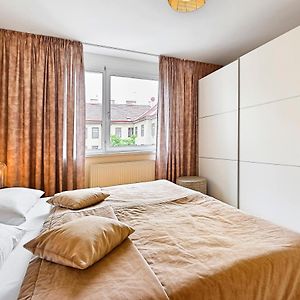 Peaceful Belvedere Apartment In Safe, Quiet & Central Location
