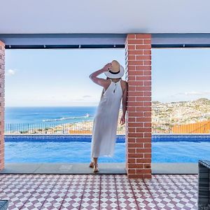 Casa Da Pinheira II - By Wehost